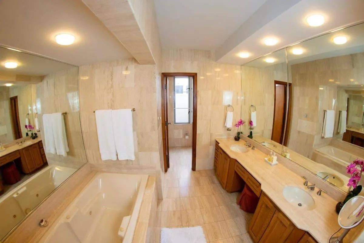 Villa Granada At Dorado Beach Resort Pool Nearby 0*,  Porto Riko